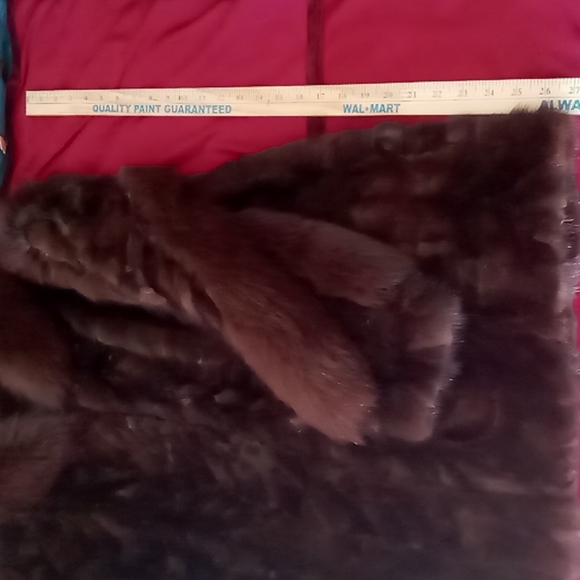 Mink/ Fox Short Jacket Size M/L - Picture 10 of 16